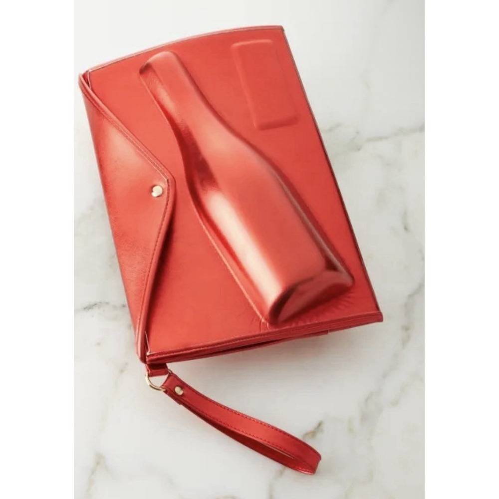 8 Oak Lane Neimans Wine Bottle Pouch Large Carrying Clutch Handbag Wristlet Red